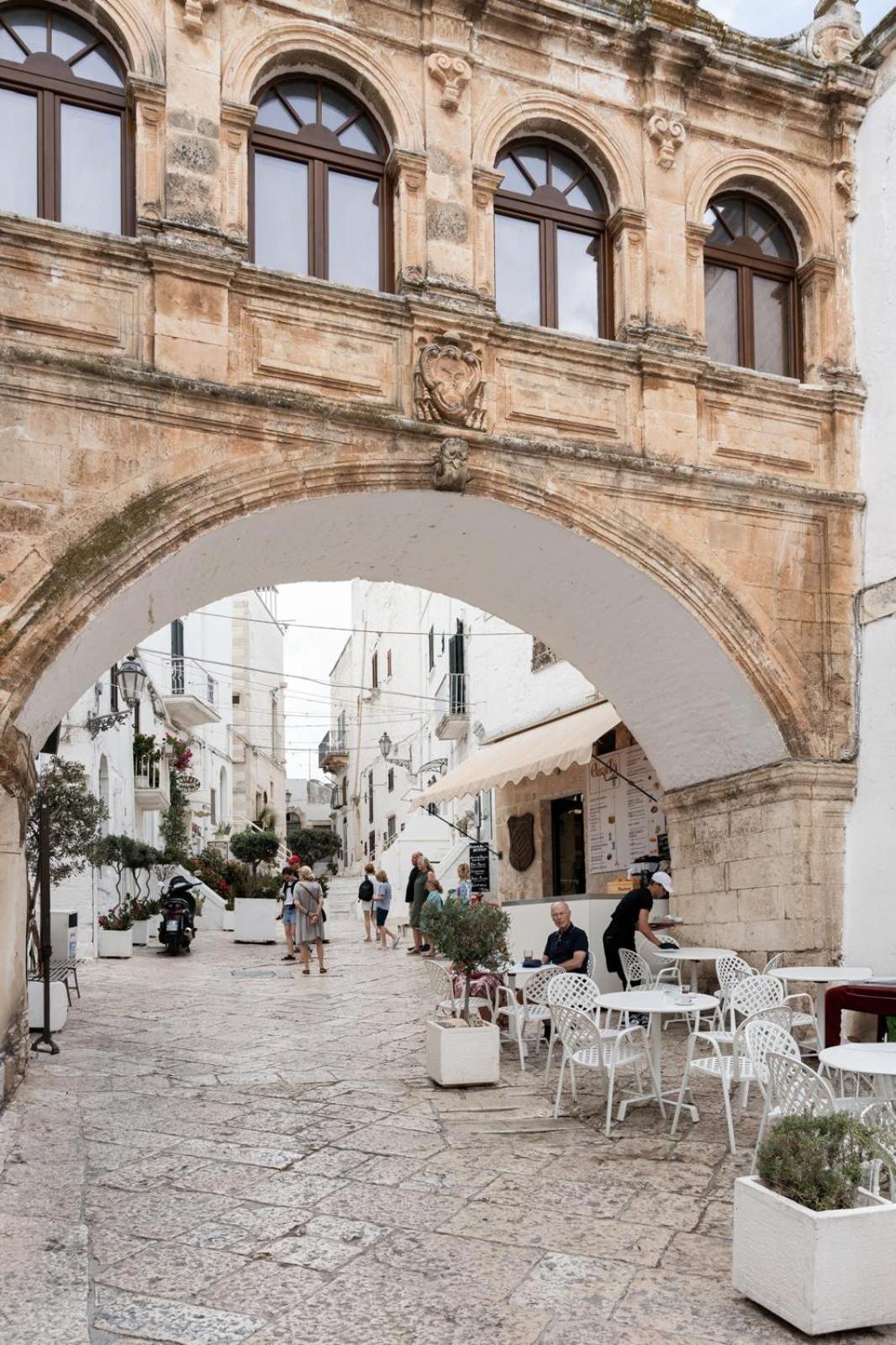 Ca Sotto L'Arco Bed and Breakfast Ostuni Buitenkant foto